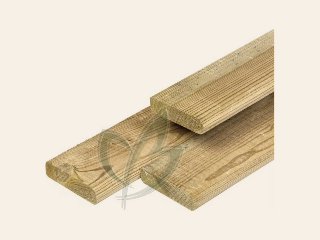 Geïmpregneerde plank geschaafd