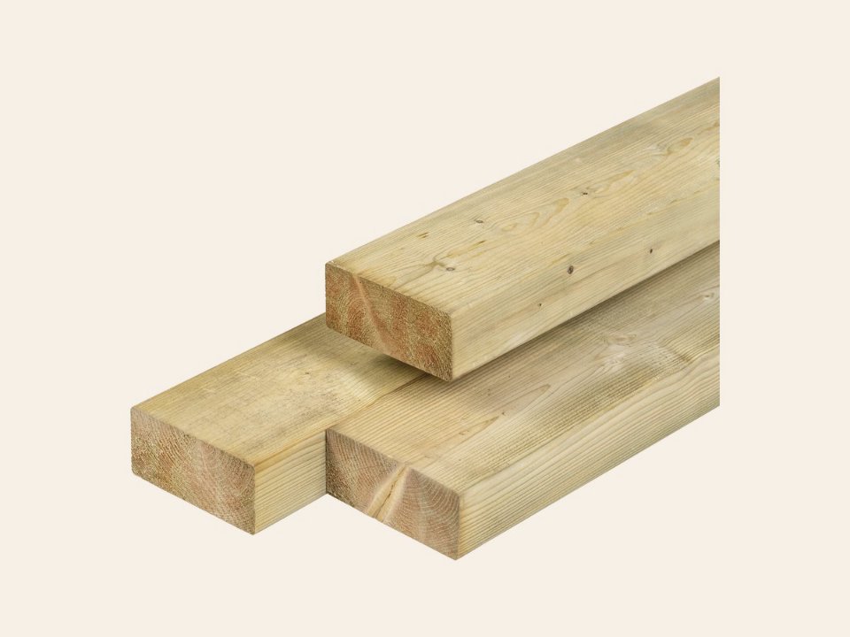 NE vuren regel 4,5 × 9,5 × 420 cm, gedroogd, groen geïmpregneerd, geschaafd, 4 ronde hoeken