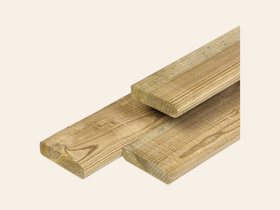 Grenen lat 1,7 × 7,0 × 180 cm, vers, groen geïmpregneerd, geschaafd, 4 ronde hoeken