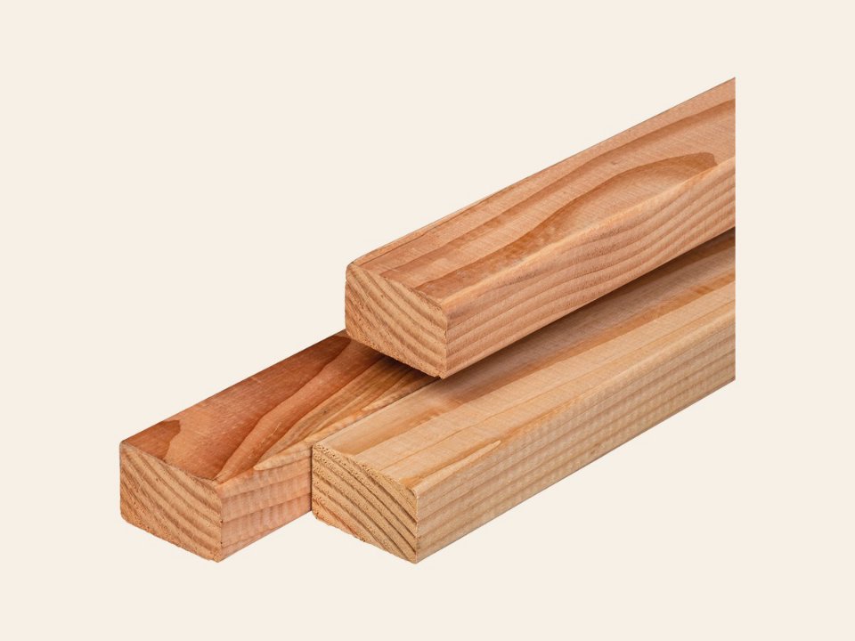 Douglas regel 4,5 × 7,0 × 400 cm, gedroogd, geschaafd, 4 ronde hoeken