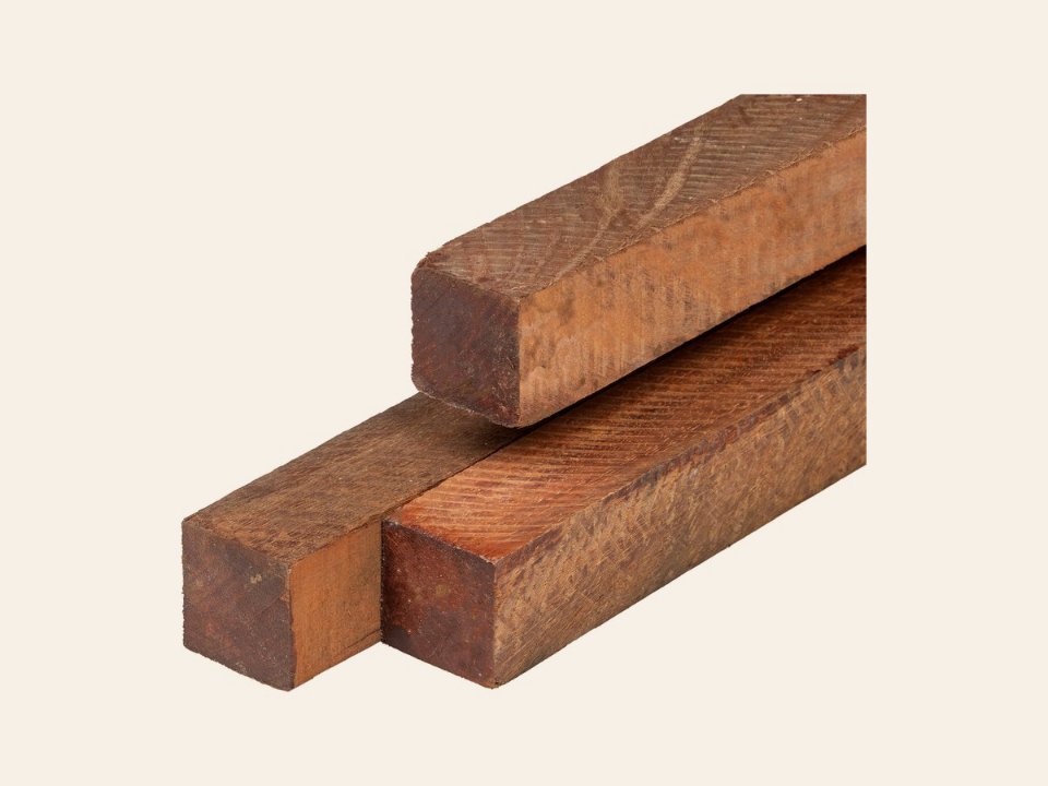 Angelim vermelho hardhout paal 6,0 × 6,0 × 350 cm fijnbezaagd, ongepunt