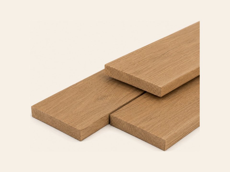 Eiken plank 2,8 × 18,0 × 250 cm, gedroogd, geschaafd