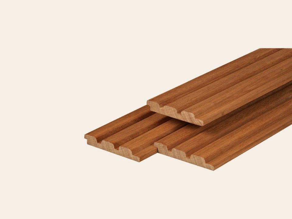 Fraké hardhout triple profiel 2,1 × 14,5 × 455 cm, thermisch gemodificeerd, geschaafd