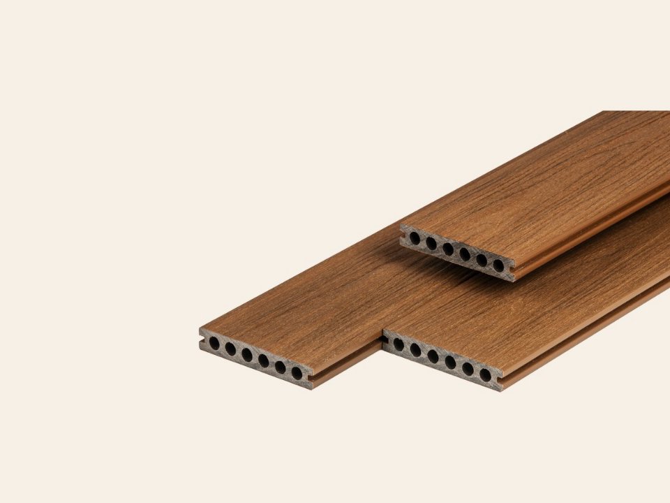 PuraShield composiet vlonderplank 2,3 × 13,8 × 400 cm, teak, semi-massief, fijne houtnerf, clip systeem