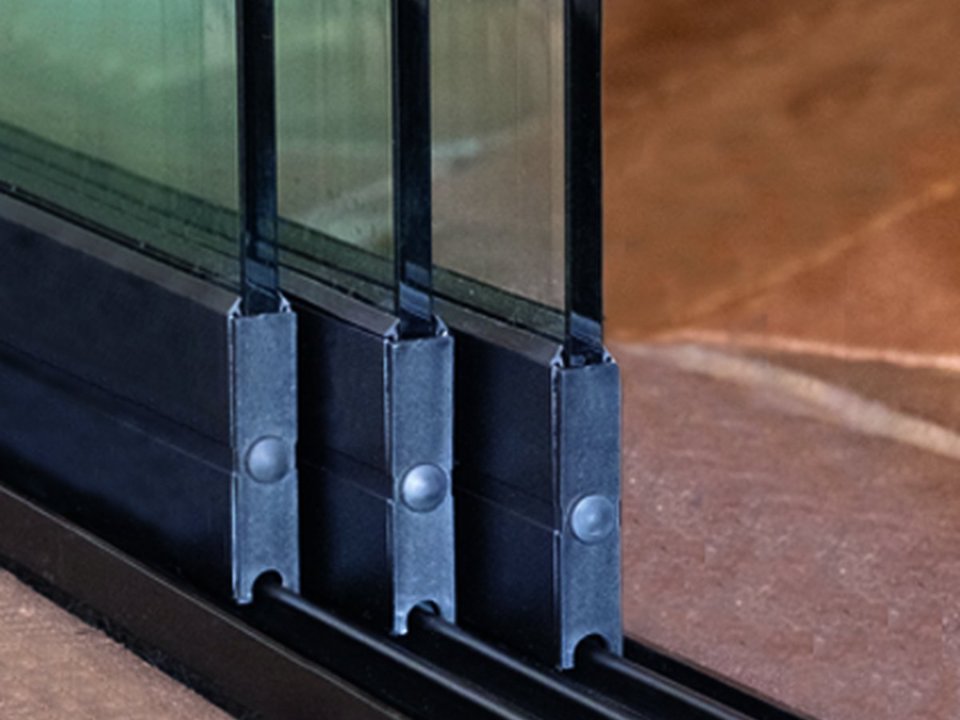 Glazenschuifwandset - Inbouwhoogte 223-227cm - Paneelbreedte 98 cm - Breedte tot 290 cm - 3-sporig zwart RAL 9005