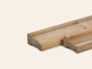 Grenen afwateringsbalk 4,5 × 9,0 × 300 cm, groen geïmpregneerd