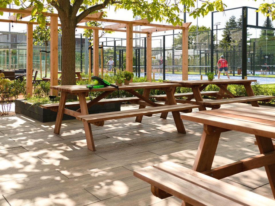 Hardhouten picknicktafel Comfort