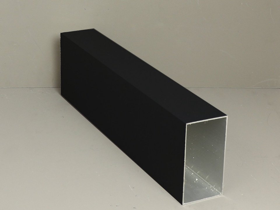 Alu.fundatiekoker 6.0 × 11.0 × 600cm zwart