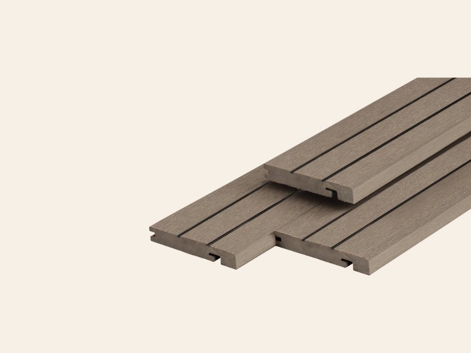 PuraDock composiet eindprofiel 2,2 × 14,6 × 290 cm, massief, 1 zijde 1 groef, 1 zijde 2 groeven, clip systeem