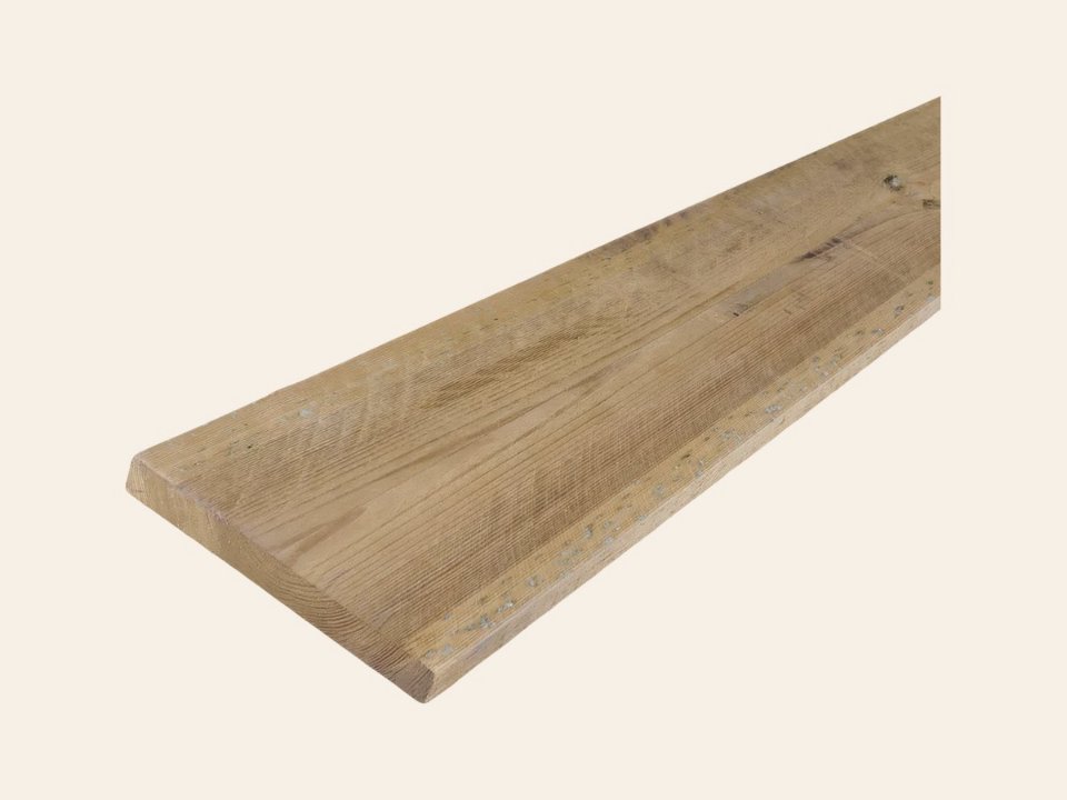 Geïmpregneerde plank fijnbezaagd